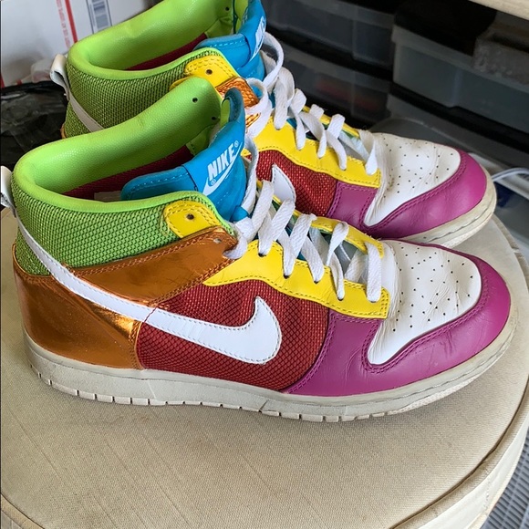 Featured image of post Colorful Nike Shoes High Tops