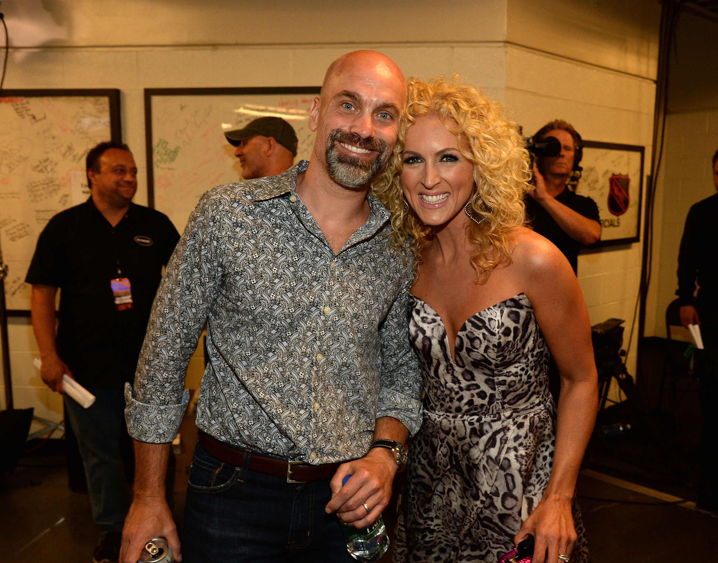 Featured image of post Little Big Town Band Members Married