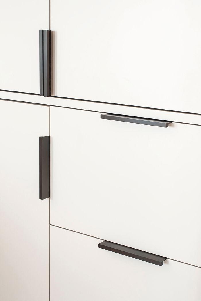 Featured image of post Minimalist Cabinet Handles